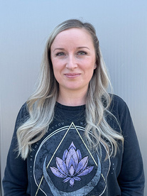 Julia Blank bei Heußner-Nuhn in Neuenstein
